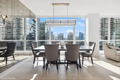 21 E Huron St #1706, Chicago, IL 60611 photo 10