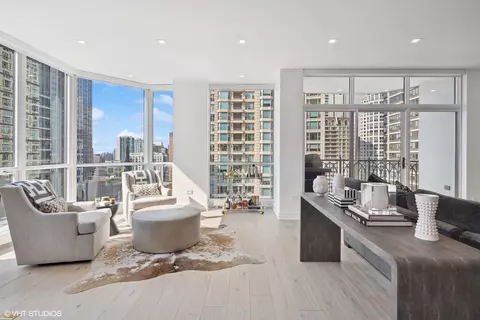 21 E Huron St #1706, Chicago, IL 60611 photo 5