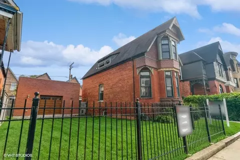 4143 S Berkeley Ave, Chicago, IL 60653 photo 3