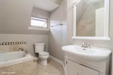 4143 S Berkeley Ave, Chicago, IL 60653 photo 13