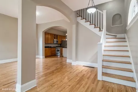 4143 S Berkeley Ave, Chicago, IL 60653 photo 4
