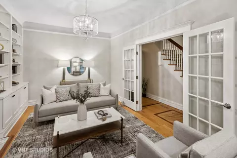 2139 W Thomas St, Chicago, IL 60622 photo 6