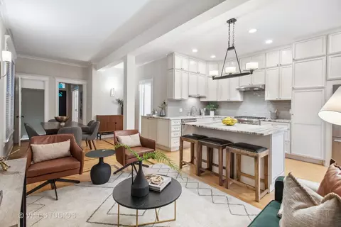 2139 W Thomas St, Chicago, IL 60622 photo 11