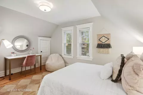 2139 W Thomas St, Chicago, IL 60622 photo 25