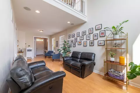 914 Case St, Naperville, IL 60563 photo 8