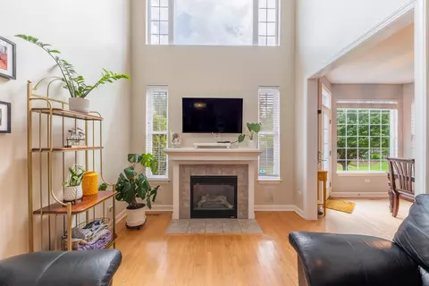 914 Case St, Naperville, IL 60563 photo 6