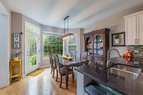 914 Case St, Naperville, IL 60563 photo 13