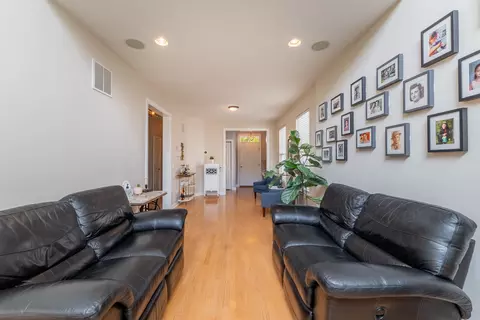 914 Case St, Naperville, IL 60563 photo 7