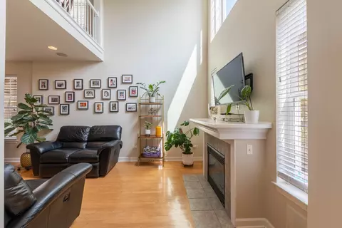 914 Case St, Naperville, IL 60563 photo 9