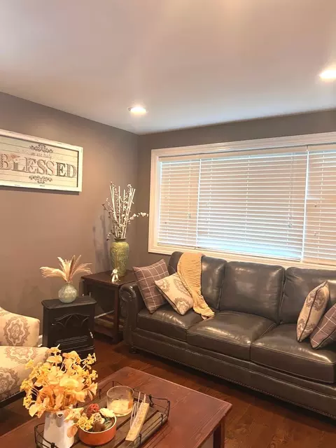 4429 Deyo Ave, Brookfield, IL 60513 photo 8