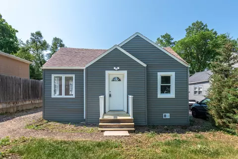 321 Ferndale Dr, Round Lake Beach, IL 60073