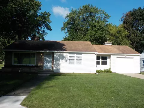 2618 Lindberg Dr, Rockford, IL 61109
