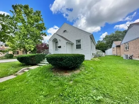 203 S Edison Ave, Elgin, IL 60123 photo 2