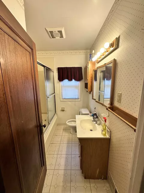 203 S Edison Ave, Elgin, IL 60123 photo 5