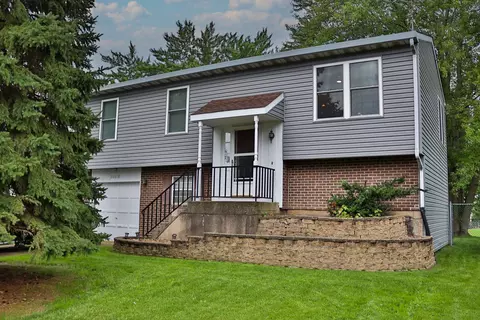 20018 S Spruce Dr, Frankfort, IL 60423