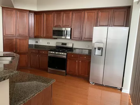 104 E 11th Ave #101, Naperville, IL 60563 photo 14