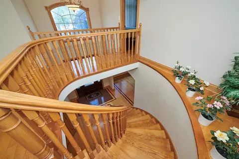 7933 Normandy Ave, Burbank, IL 60459 photo 14