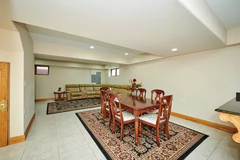7933 Normandy Ave, Burbank, IL 60459 photo 28