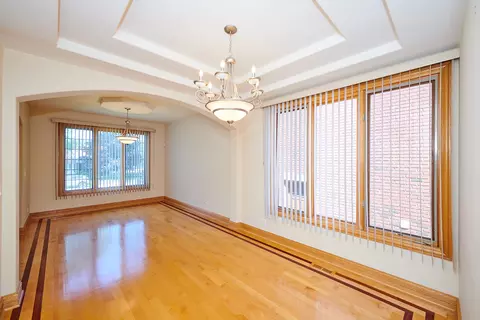 7933 Normandy Ave, Burbank, IL 60459 photo 9