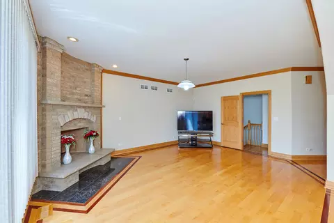 7933 Normandy Ave, Burbank, IL 60459 photo 11