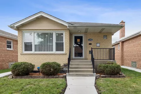 12452 S Laflin St, Calumet Park, IL 60827