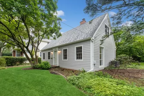 924 Washington St, Glenview, IL 60025