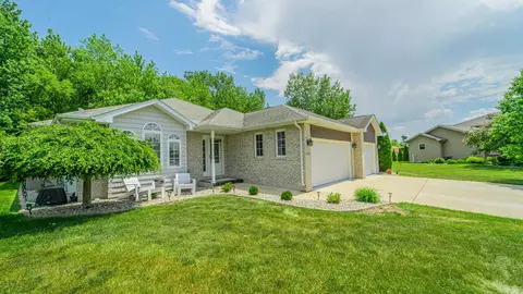 10310 W 98th Ln, Saint John, IN 46373