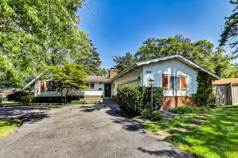 440 Elm St, Glenview, IL 60025