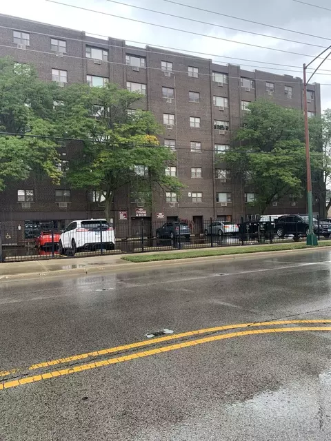 4600 N Cumberland Ave #602, Chicago, IL 60656
