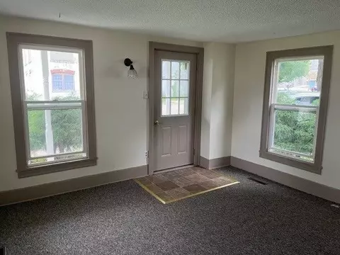 404 E Main St, Morrison, IL 61270 photo 3