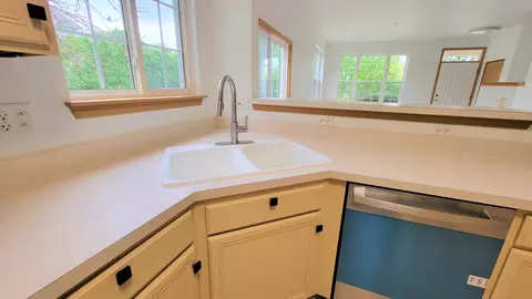 710 Mill Cir #107, Wheeling, IL 60090 photo 8