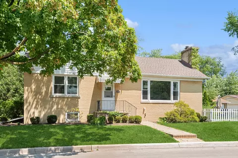 3217 Grant St, Evanston, IL 60201