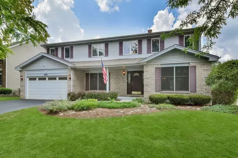 890 Chatham Dr, Carol Stream, IL 60188