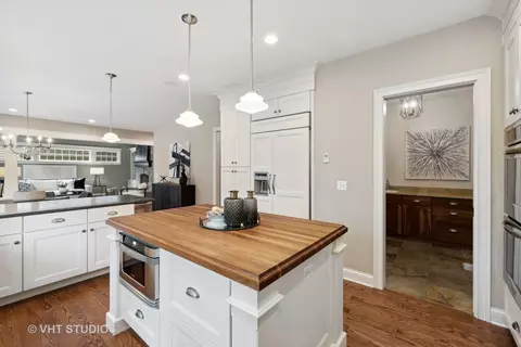 824 S Wright St, Naperville, IL 60540 photo 11