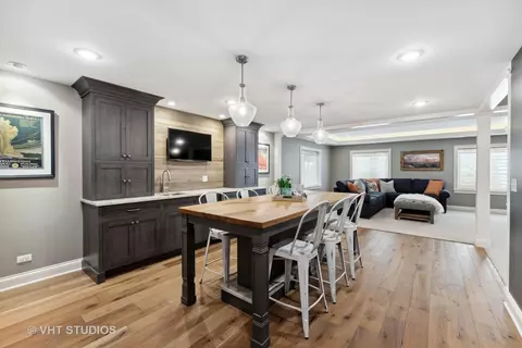 824 S Wright St, Naperville, IL 60540 photo 32