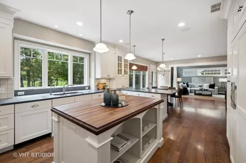 824 S Wright St, Naperville, IL 60540 photo 10