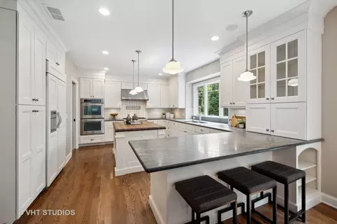 824 S Wright St, Naperville, IL 60540 photo 8