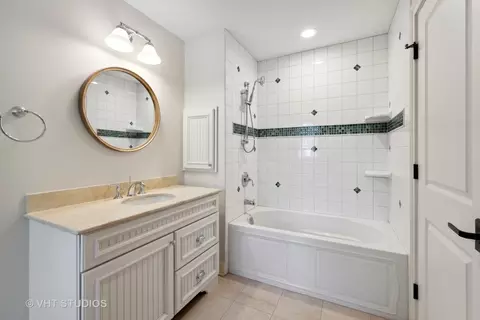 824 S Wright St, Naperville, IL 60540 photo 24