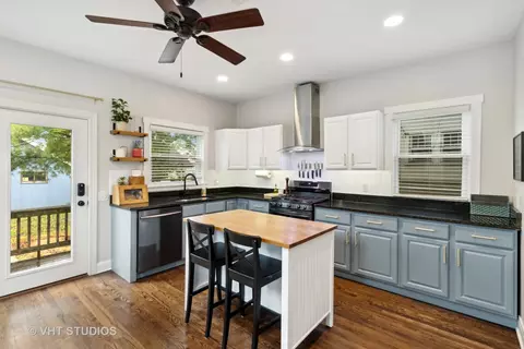 1569 E Walnut Ave, Des Plaines, IL 60016 photo 3