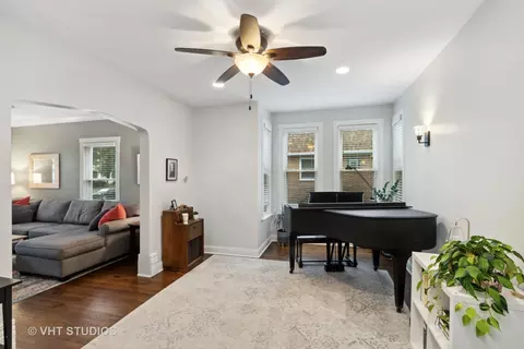 1569 E Walnut Ave, Des Plaines, IL 60016 photo 10