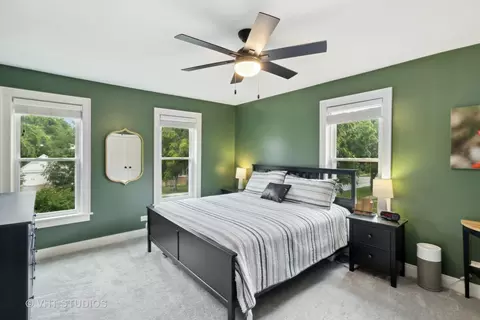 1569 E Walnut Ave, Des Plaines, IL 60016 photo 13