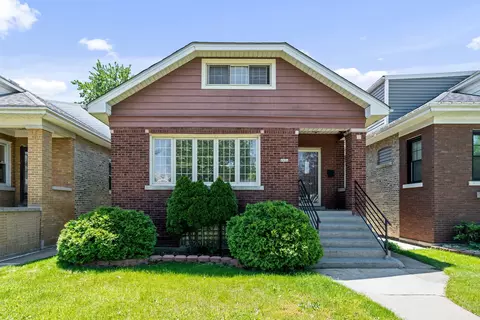 4821 W Schubert Ave, Chicago, IL 60639