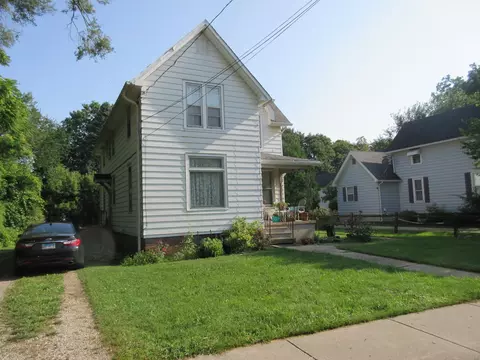 571 W State St, Sycamore, IL 60178