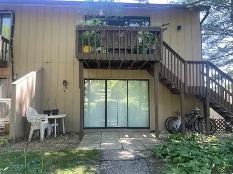 19 Saint Thomas Colony #4, Fox Lake, IL 60020