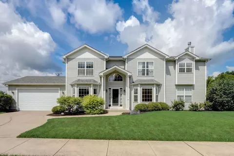 6262 Puffer Rd, Downers Grove, IL 60516