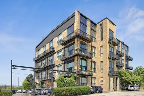 2614 N Clybourn Ave #410, Chicago, IL 60614