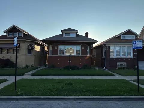 10234 S Calumet Ave, Chicago, IL 60628