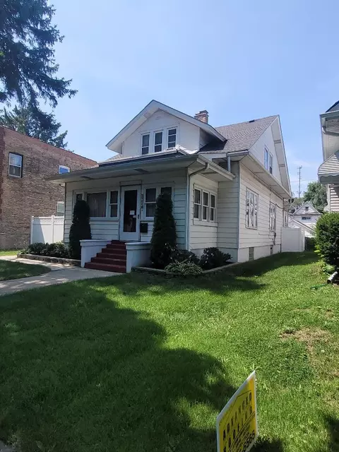 2542 N Mont Clare Ave, Chicago, IL 60707