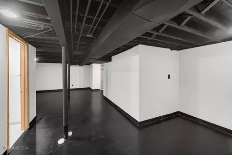 Undisclosed, Chicago, IL 60628 photo 15