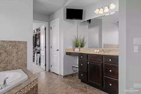 3614 Tournament Dr, Elgin, IL 60124 photo 24